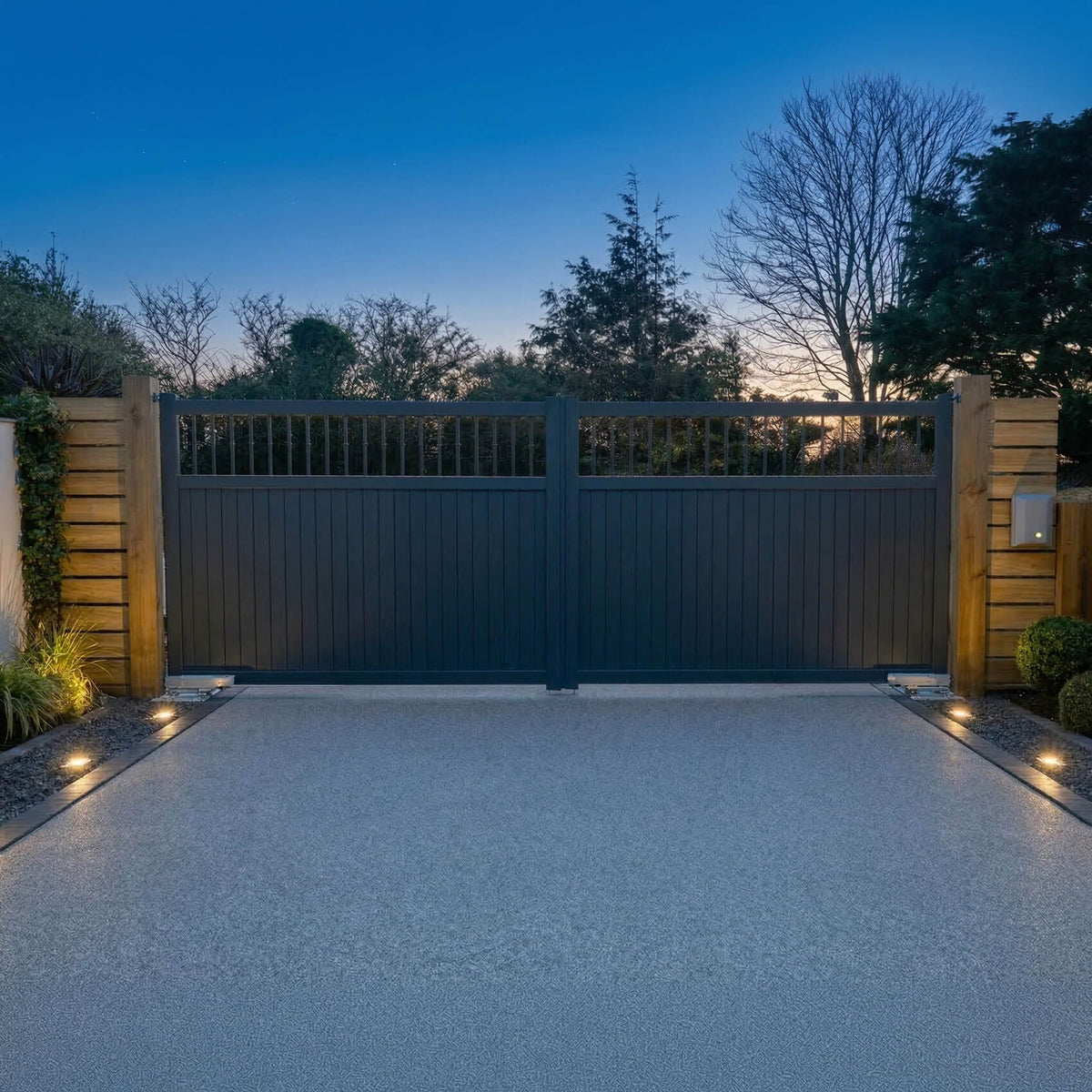 Aluminium Open-Top Decorative Vertical Bar Double Driveway Gate ...