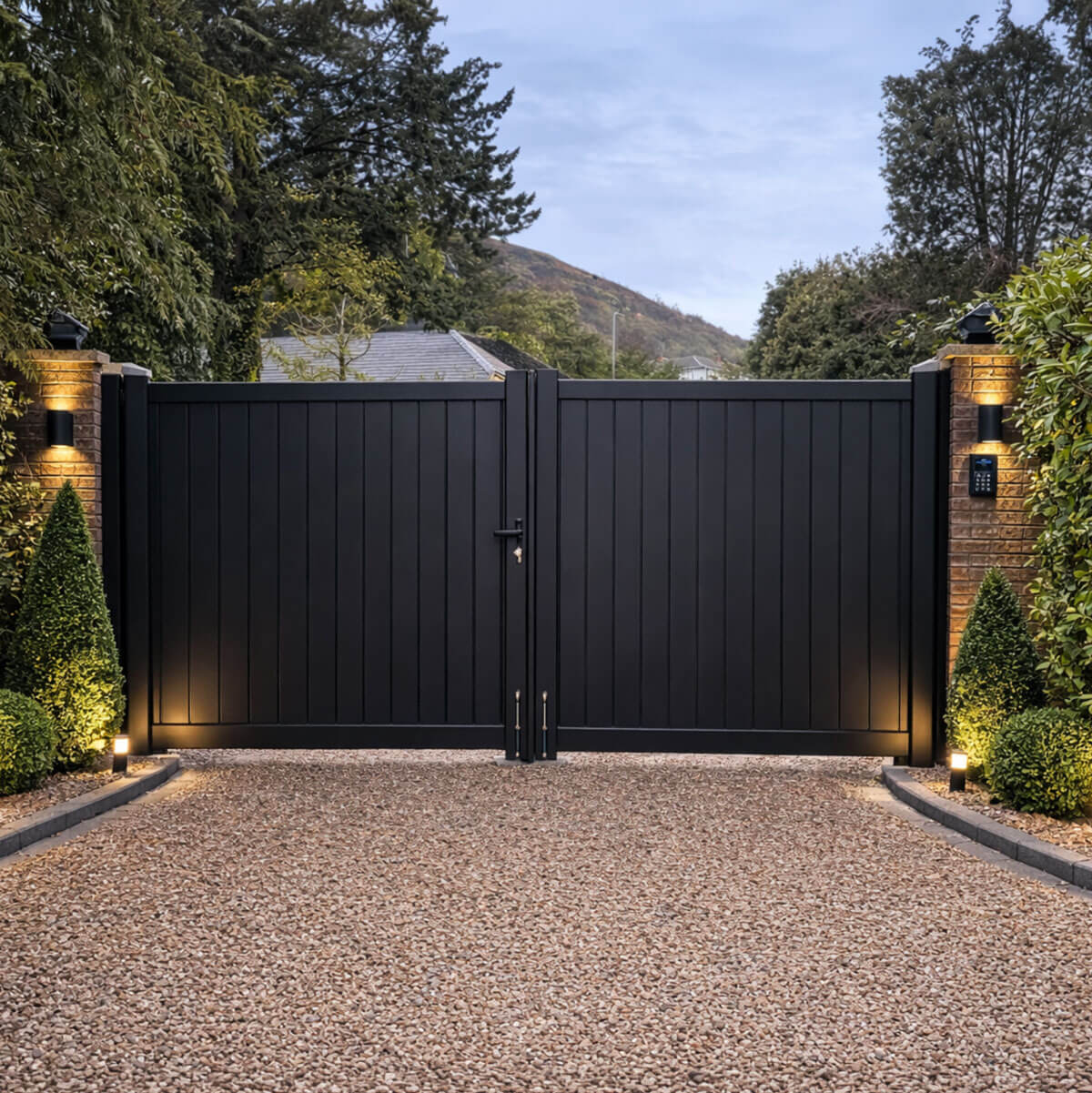 Aluminium Vertical Solid Infill Double Driveway Gate – Readymade Gates Secondary image